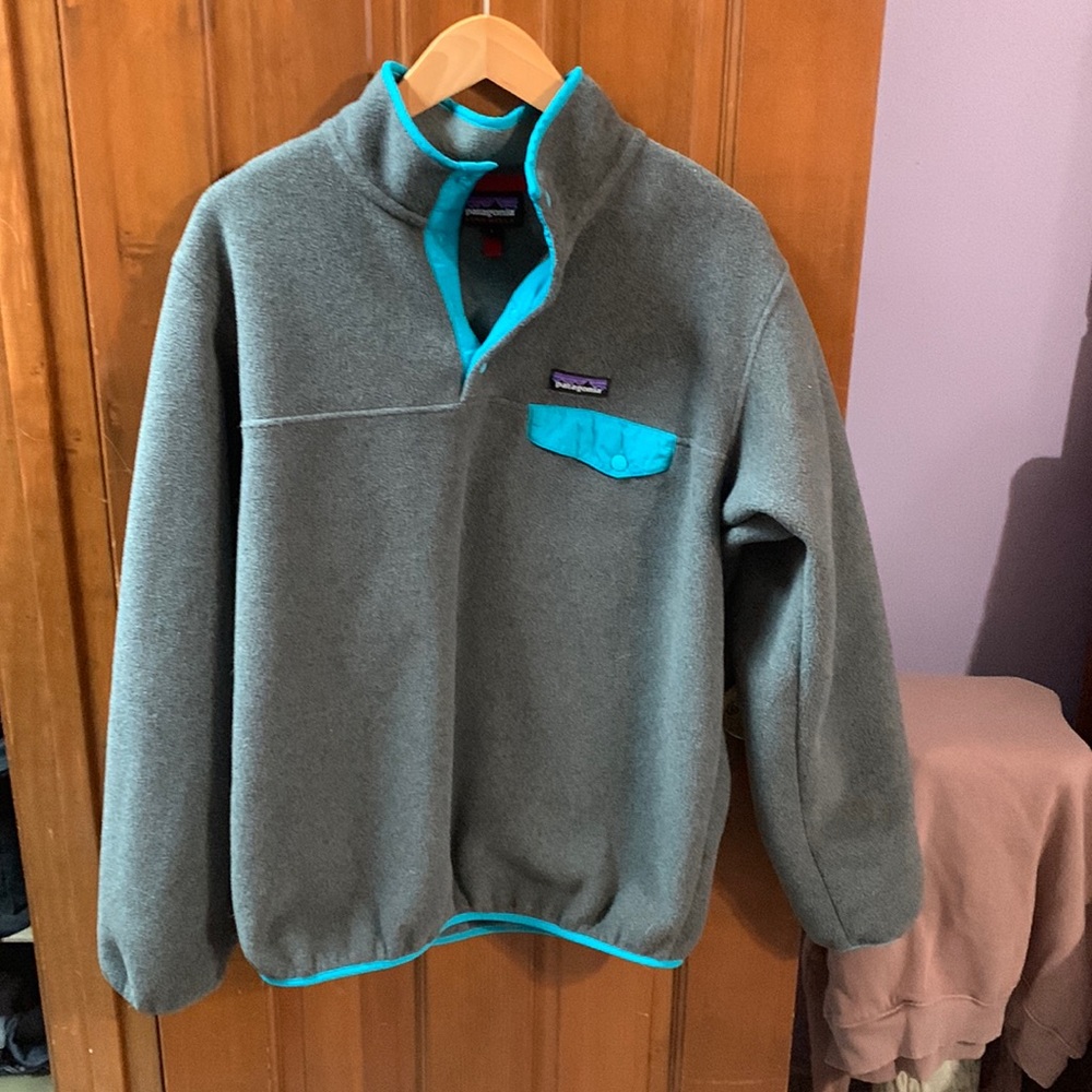 Patagonia Women's Gray Fleece Pullover with Teal Trim